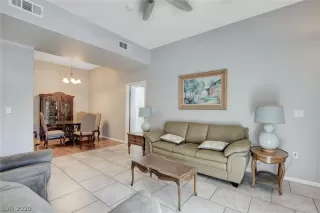 Photo #3: 2240175 Listing