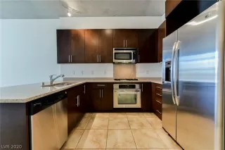 Photo #2: 2240195 Listing