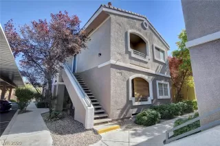 Photo #1: 2240272 Listing