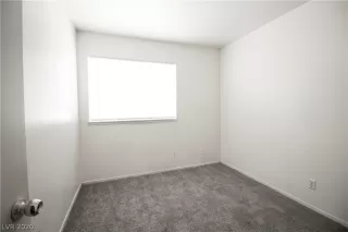 Photo #6: 2240332 Listing 