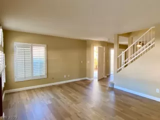 Photo #4: 2240380 Listing 