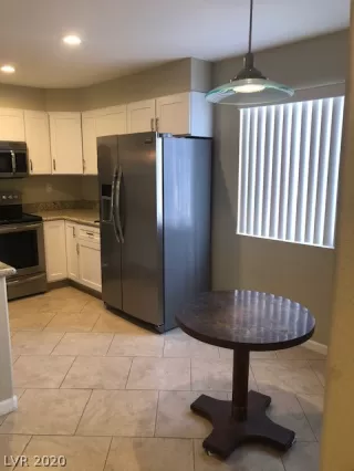 Photo #2: 2240381 Listing