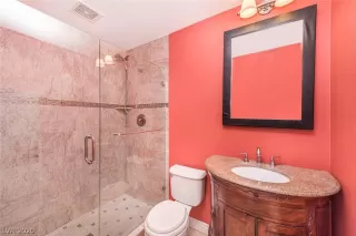 Photo #5: 2240404 Listing 