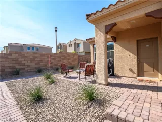 Photo #4: 2240451 Listing