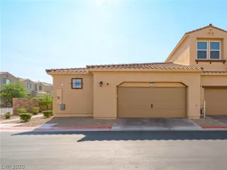 Photo #5: 2240451 Listing