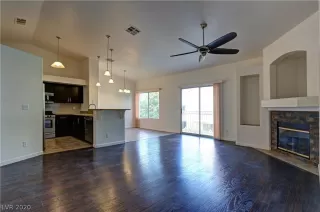 Photo #4: 2240478 Listing 