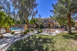 Photo #3: 2240532 Listing 