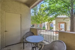 Photo #4: 2240534 Listing