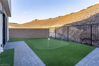 Photo #2: 2240587 Listing 