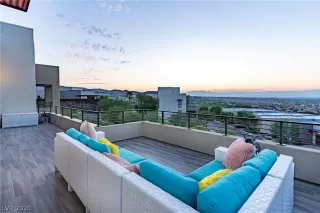 Photo #6: 2240587 Listing 