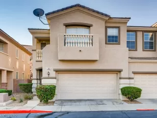 Photo #1: 2240593 Listing 