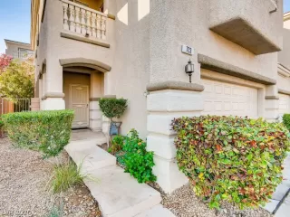 Photo #2: 2240593 Listing 