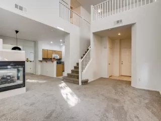 Photo #5: 2240593 Listing 