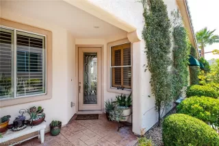 Photo #1: 2240597 Listing 