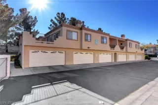 Photo #2: 2240620 Listing