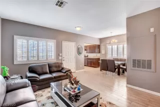 Photo #6: 2240620 Listing