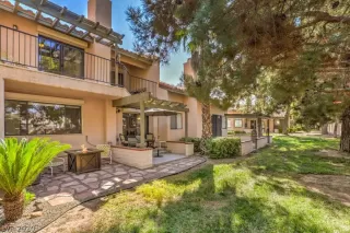 Photo #3: 2240657 Listing