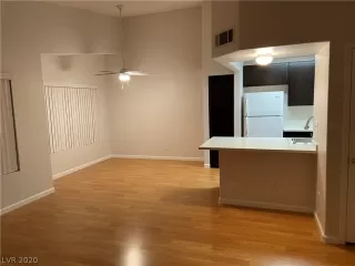 Photo #5: 2240705 Listing 