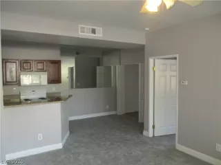 Photo #3: 2240734 Listing 