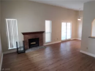 Photo #4: 2240770 Listing 