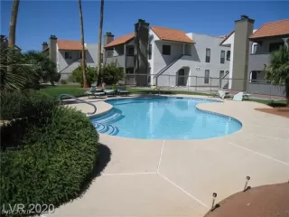 Photo #5: 2240770 Listing 