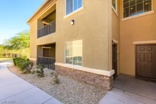 Photo #1: 2240807 Listing