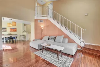 Photo #2: 2240852 Listing 