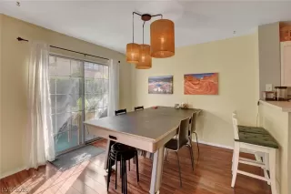 Photo #5: 2240852 Listing 