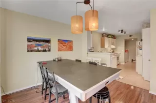 Photo #6: 2240852 Listing 