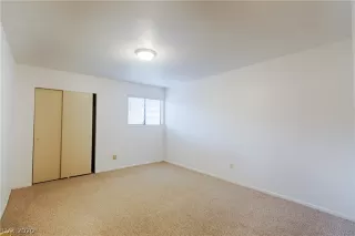 Photo #4: 2240864 Listing 