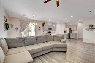 Photo #3: 2240899 Listing 