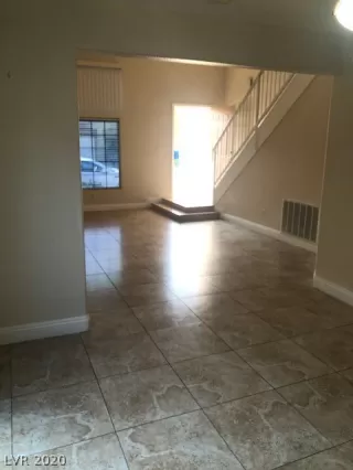 Photo #3: 2240928 Listing