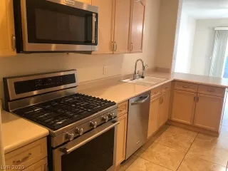 Photo #4: 2240928 Listing