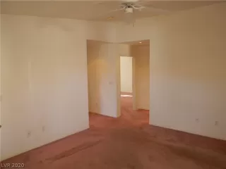 Photo #5: 2240972 Listing