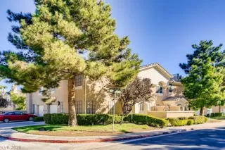 Photo #2: 2240984 Listing 