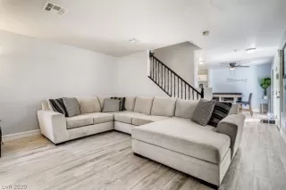 Photo #4: 2240984 Listing 