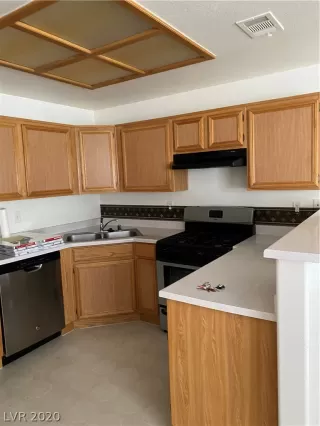 Photo #3: 2241004 Listing 