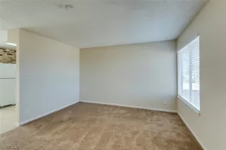 Photo #6: 2241070 Listing 