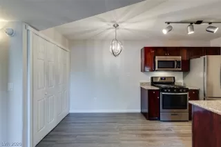 Photo #6: 2241097 Listing