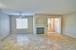 Photo #3: 2241123 Listing