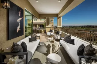 Photo #2: 2241154 Listing