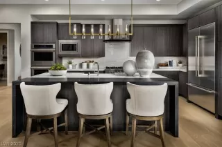 Photo #3: 2241154 Listing