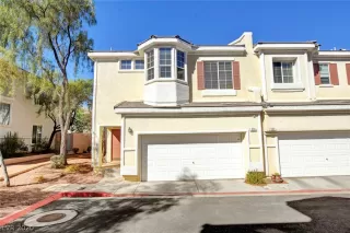 Photo #1: 2241172 Listing