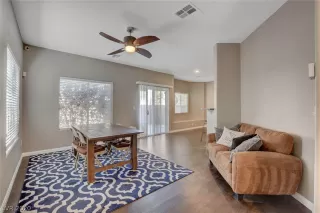 Photo #6: 2241172 Listing