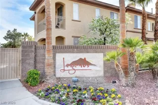 Photo #1: 2241180 Listing