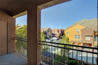 Photo #4: 2241180 Listing