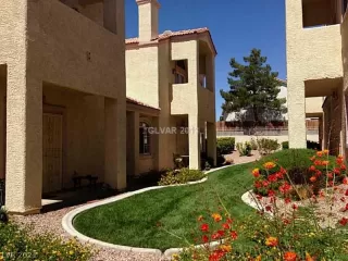 Photo #1: 2241225 Listing