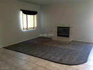 Photo #5: 2241225 Listing