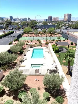 Photo #6: 2241262 Listing 