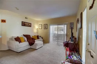 Photo #5: 2241308 Listing 